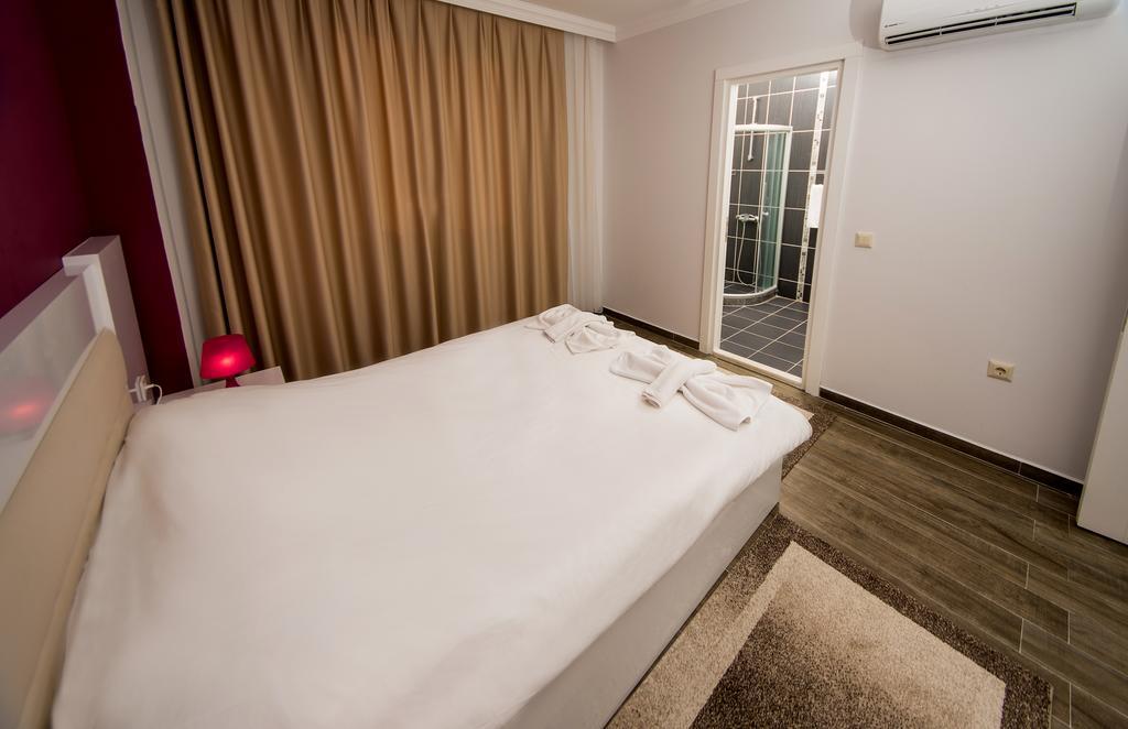 Dalyan Elit Apart Otel Çeşme Exteriör bild